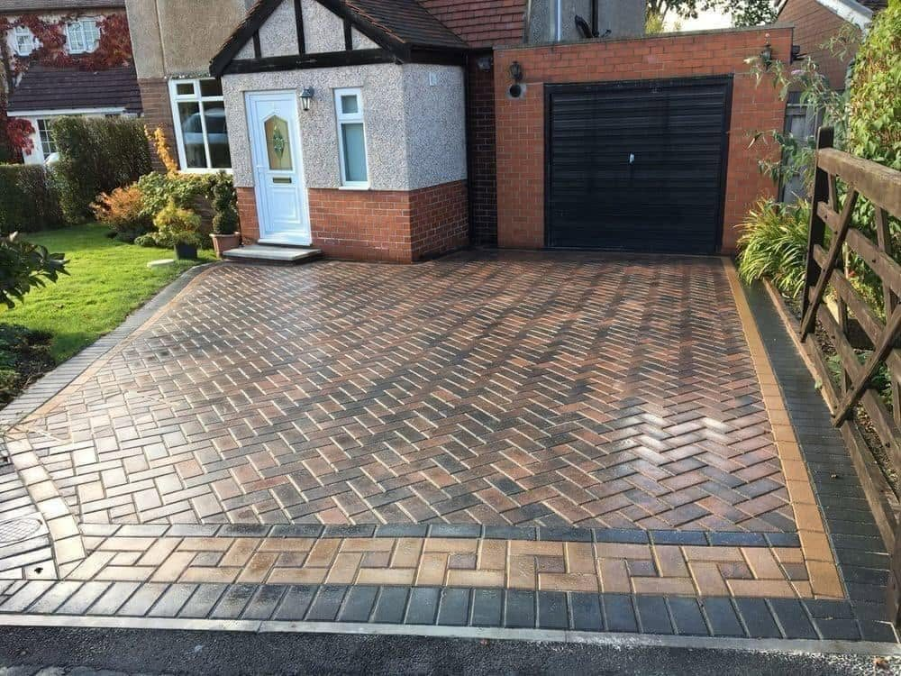 Brindle block paved driveway with decorative border laid by MB Construction outside a Cardiff home